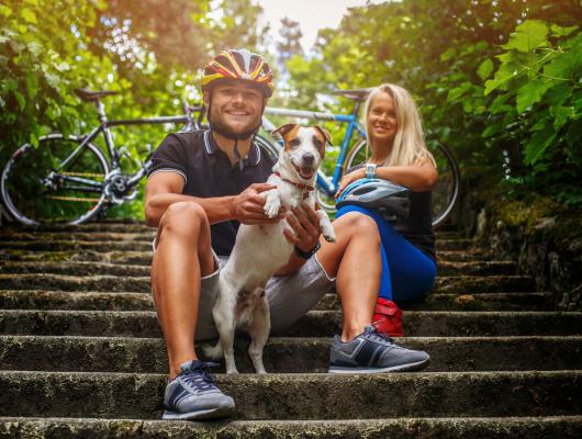 8 tipů, jak zvládnout jízdu na kole se psem